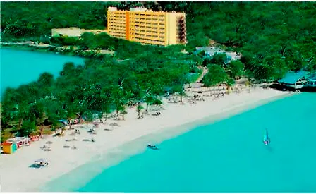 Grand Royal Antiguan Beach Resort Five Islands Village 4*,